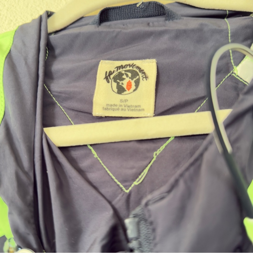 NWOT FP Movement Care Like the Wind Anorak - Picture 8 of 15